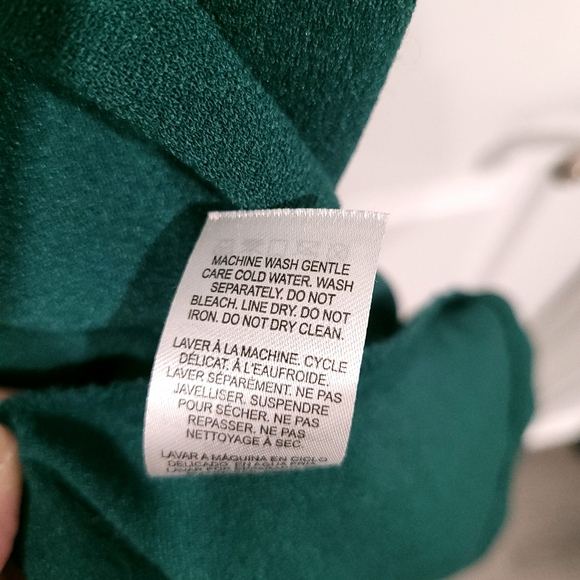 Dress - Picture 5 of 5